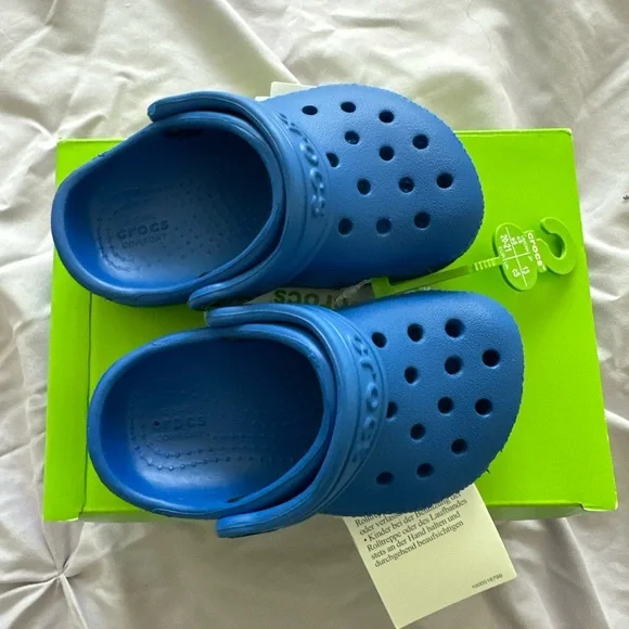 CROCS Kids Water Shoes - Bright Blue - Picture 2 of 4